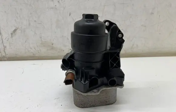 Volkswagen Transporter - Caravelle T6 Oil filter mounting bracket 03N115389P 03N117021