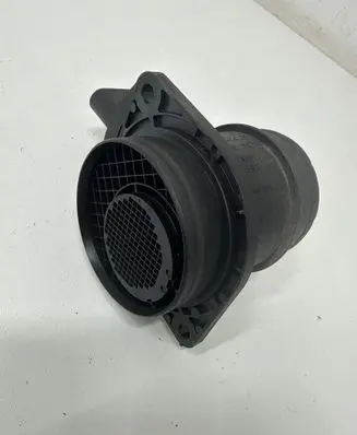 Volkswagen Caddy Mass air flow meter 0281002531 038906461B