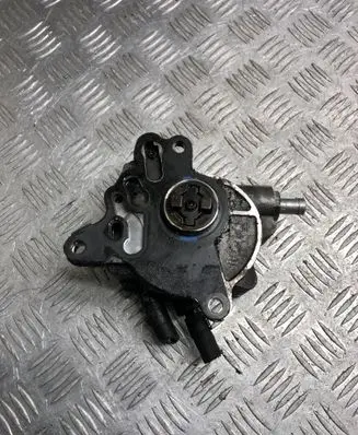 Volkswagen PASSAT B6 Vacuum pump 03G145209