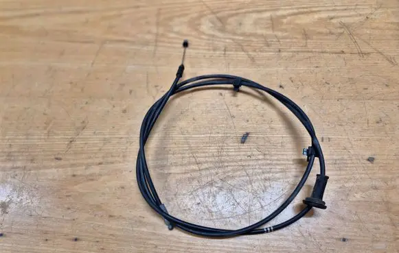 Hyundai Sonata Engine bonnet/hood lock release cable 