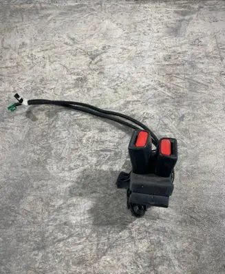 Toyota RAV 4 (XA50) Middle seatbelt buckle (rear) 81117
