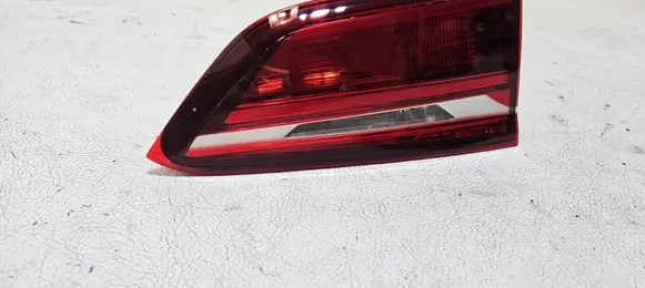 BMW X1 F48 F49 Tailgate rear/tail lights 7350695