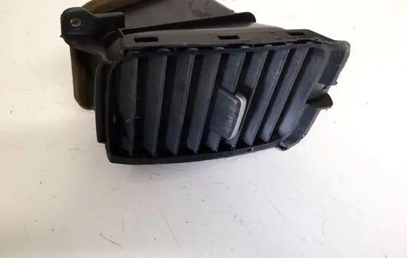 Honda Civic Dash center air vent grill 77610snaa020 77610-sna-a0-20