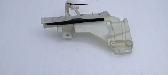 Alfa Romeo Giulia Front door windshield rail C57680103