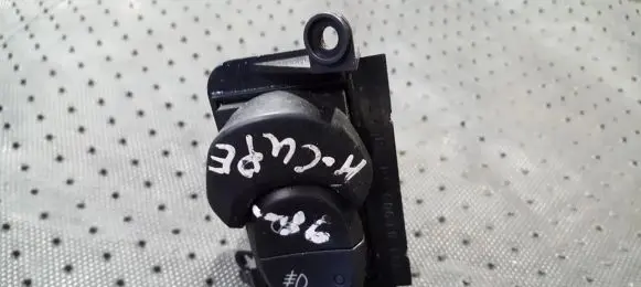 Hyundai Coupe Fog light switch 612W03120