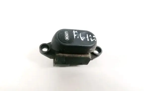 Chrysler PT Cruiser Electric window control switch 04671623AA