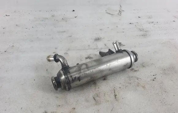 Opel Signum EGR valve cooler 55182590