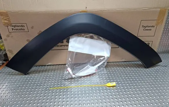 Jeep Grand Cherokee Front arch trim 5QJ84TZZAE