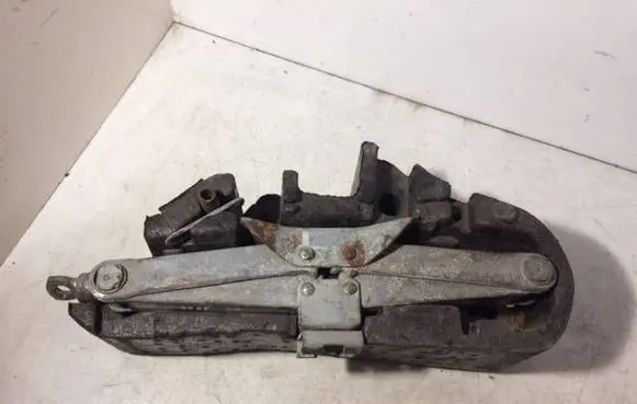 Citroen Berlingo Tool set 8200219262