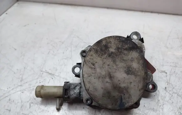 Opel Movano B Vacuum pump