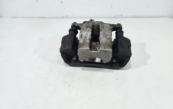 Toyota Prius+ (ZVW40) Rear brake caliper 681B02 ADVICS 4783012151
