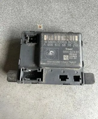 Volkswagen Crafter Door control unit/module A9068205626