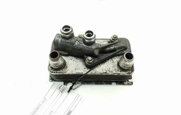 Mercedes-Benz S W222 Oil filter mounting bracket A0995001900