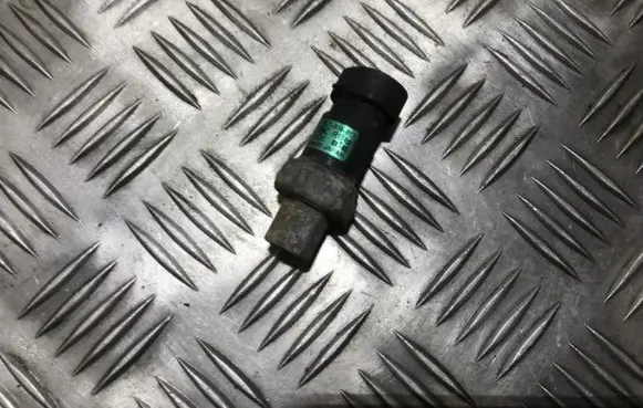 Air conditioning (A/C) pressure sensor