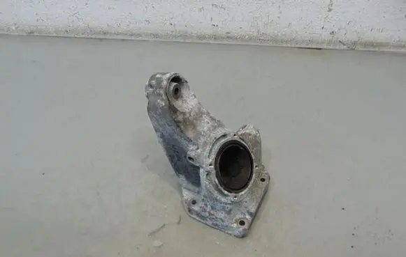 Mercedes-Benz C W204 Engine mounting bracket A6462230604
