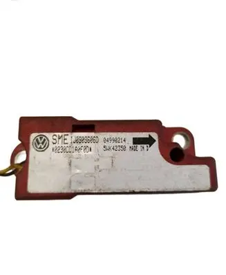 Volkswagen Golf IV Airbag deployment crash/impact sensor 1J0909606D 04990214 5WK42350