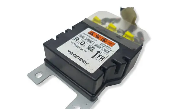 Nissan Rogue Airbag control unit/module 988206RR0C 680361300 VERR020K1841F9