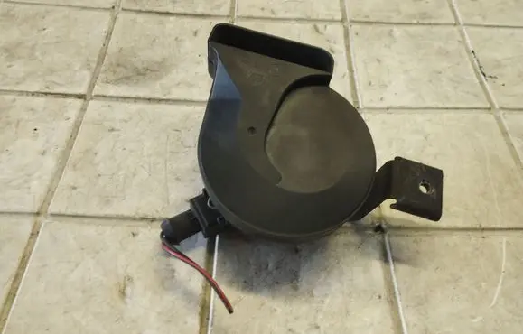 Volvo S60 Horn signal 9178848