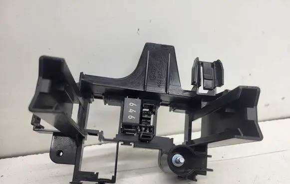 Porsche Macan (95B) Relay mounting block 4G2937503A