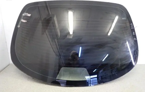 Nissan Primera Rear windscreen/windshield window