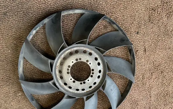 BMW X5 E53 Fan impeller 7504732