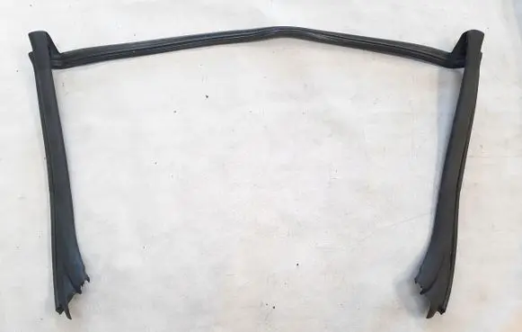 Volkswagen Golf VI Rubber seal loading door 5K7871465D