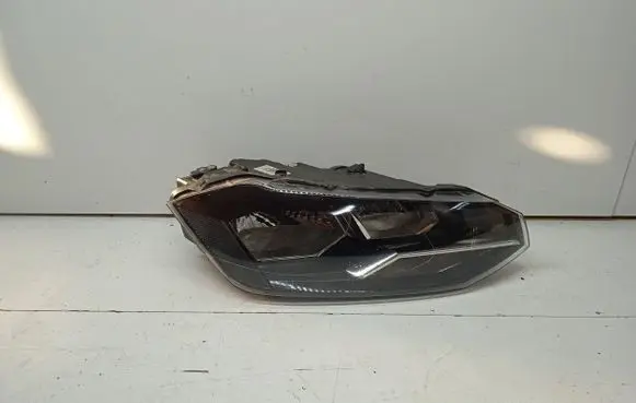 Volkswagen Polo VI Headlight/headlamp 2G1941006 90099317