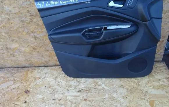 Ford Kuga II Trunk/boot side trim panel