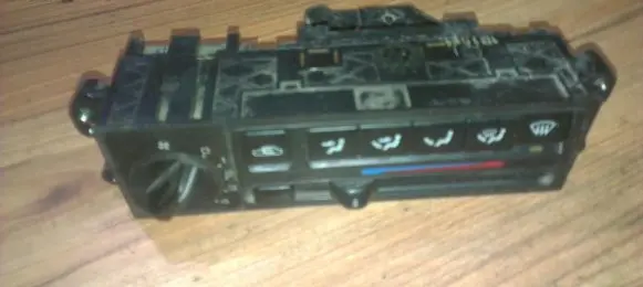 Nissan Almera Climate control unit