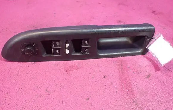 Volkswagen Golf IV Quarter vent window switch 1K4959857