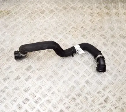 Jaguar F-Pace Engine coolant pipe/hose M8A28260EB
