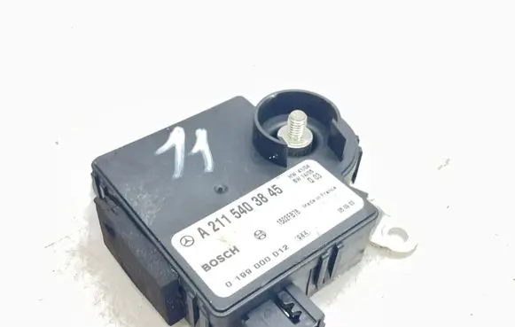Mercedes-Benz E W211 Charging relay A2115403845