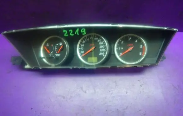 Nissan Primera Speedometer (instrument cluster) AV663