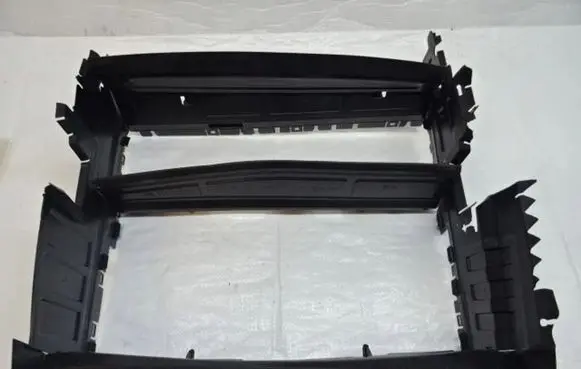 Citroen C4 X Intercooler air guide/duct channel 1677610480