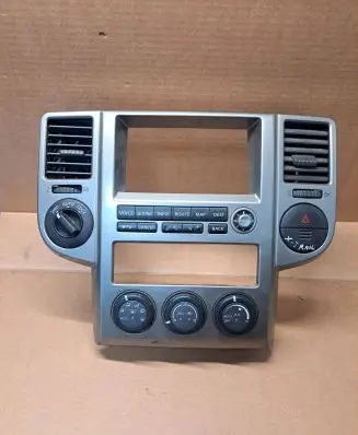 Nissan X-Trail T30 Climate control unit 27500EQ410 28395EQ300 T31000A1601000