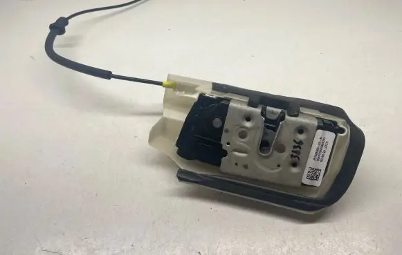 Tesla Model 3 Rear door lock P106896900M 106896900M