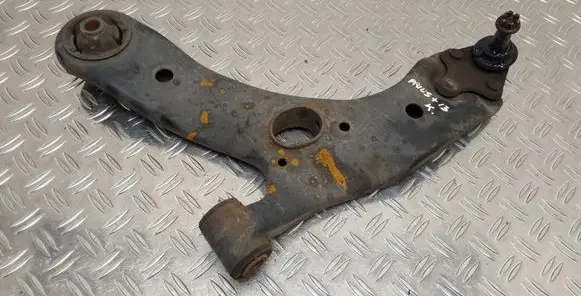 Toyota Prius+ (ZVW40) Front lower control arm/wishbone