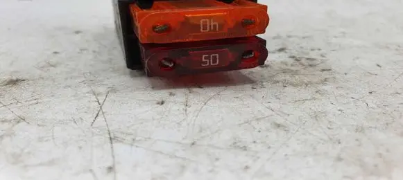 BMW 5 E39 Fuse 611383736789
