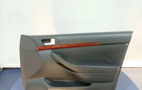 Toyota Avensis Verso Door card panel trim set 