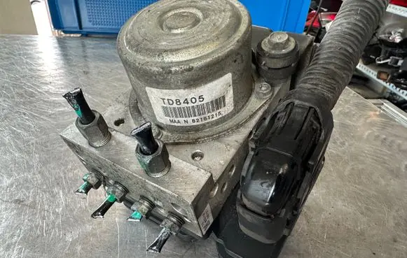 Renault Koleos I ABS Pump TD8405 36445341 E82190957