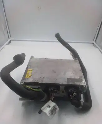 Mercedes-Benz C W205 Car battery A0009005909 A0009016404