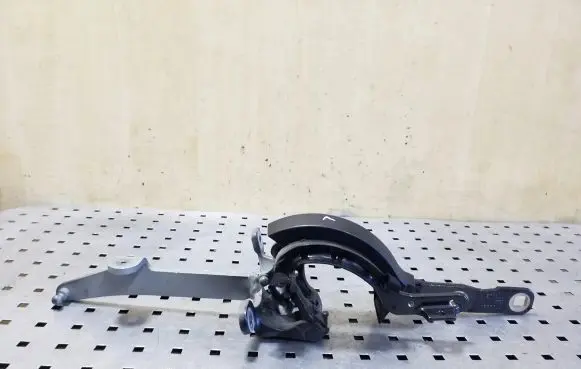 BMW 5 F10 F11 Tailgate/trunk/boot hinge 7206639