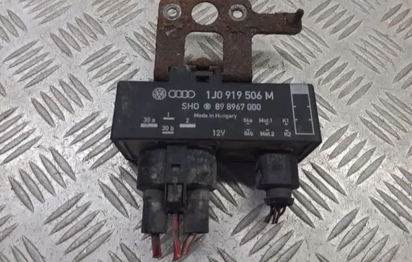 Skoda Fabia Mk1 (6Y) Coolant fan relay 1J0919506M