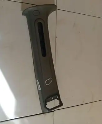 Chrysler Voyager (B) pillar trim (top) 0UA58TRMAB