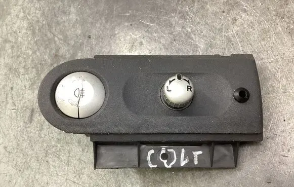 Mitsubishi Colt CZ3 Wing mirror switch MN148893ZZ