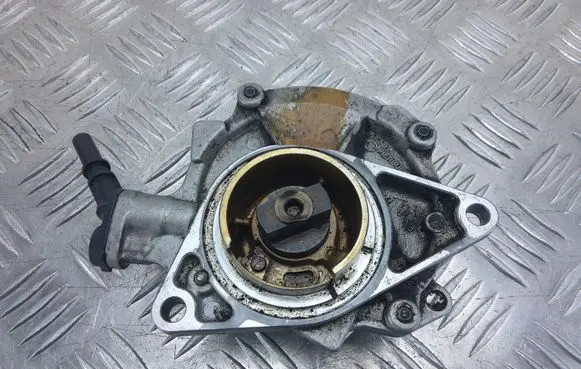Peugeot 308 Vacuum pump 7014900500