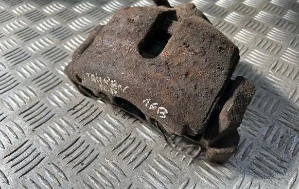 Volkswagen Touran I Front brake caliper