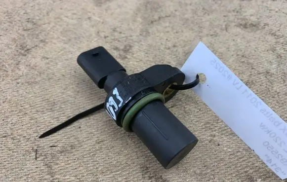 BMW X3 F25 Camshaft position sensor 7803093 13627803093