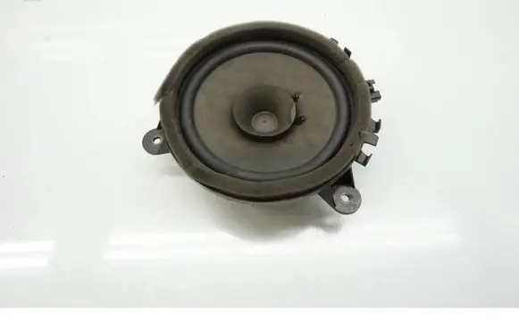 Volvo V50 Front door speaker 30657444