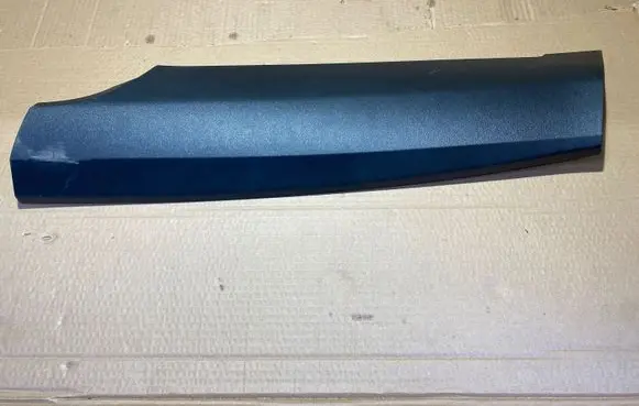 Volvo XC90 Rear seat side bottom trim 39829971